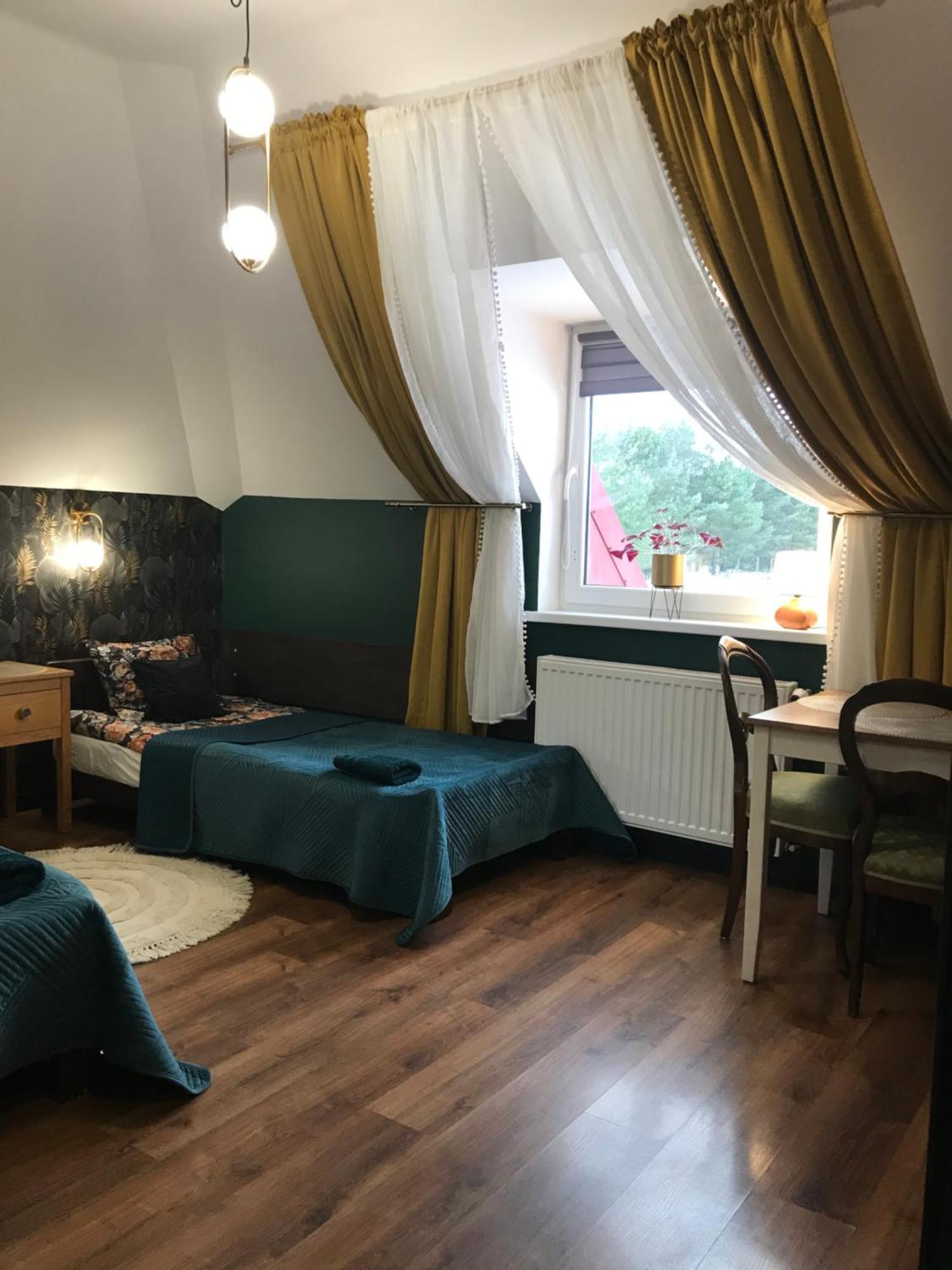 Pokoje Goscinne Przylesie Łobez Exterior foto
